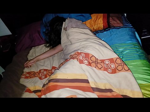 ❤️ Pinupunasan ng stepson ang kanyang batang madrasta habang natutulog ito. Sex video sa porn tl.bestsexporno.ru ❌❤